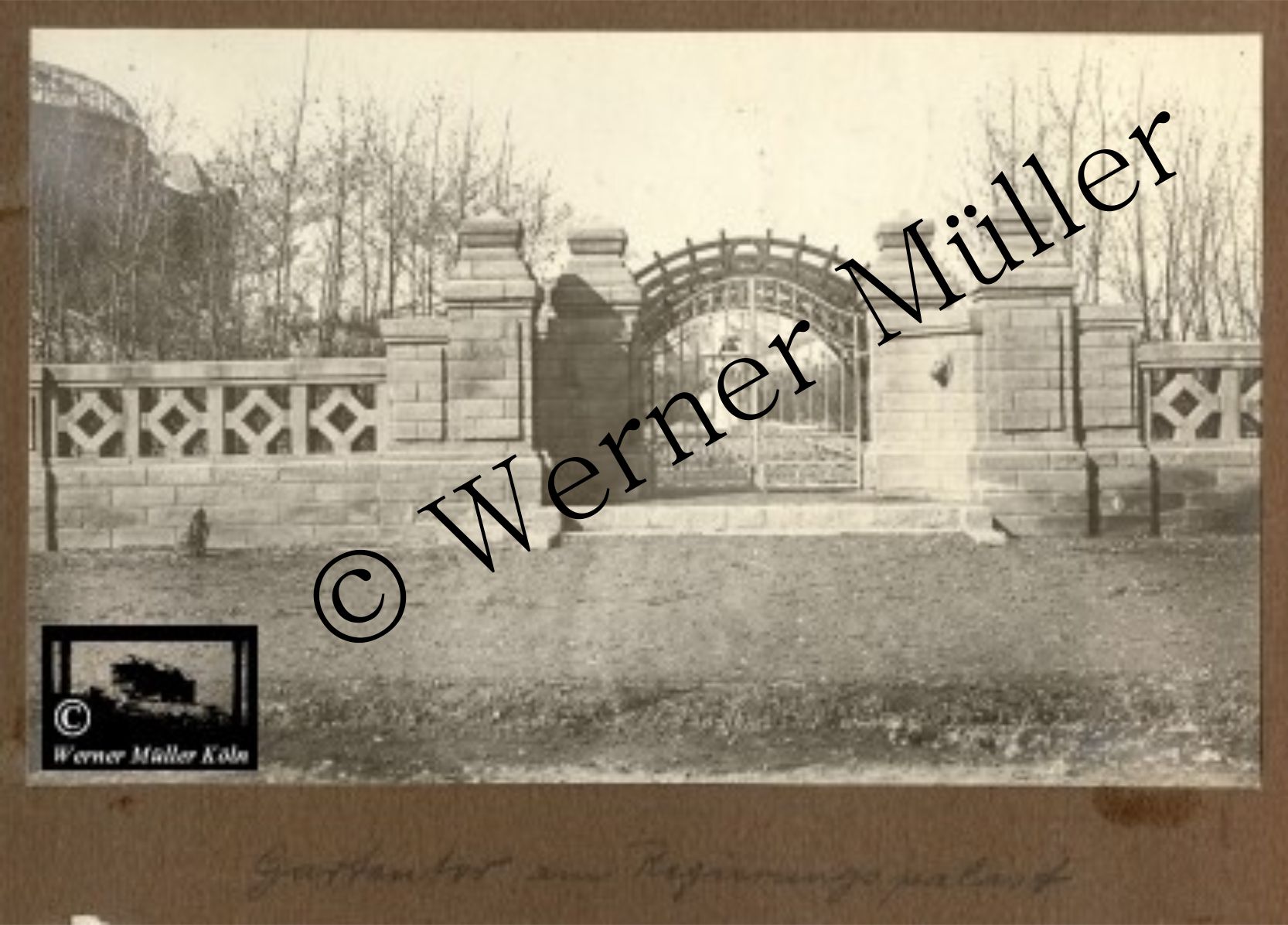 Das Tor zum Darulaman-Palast