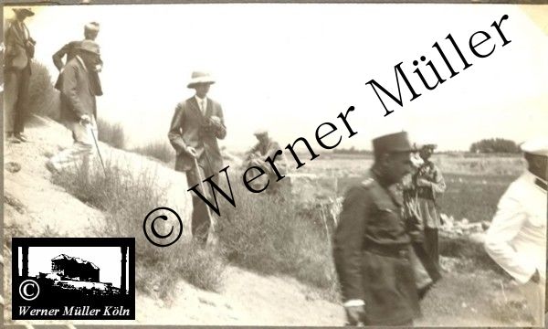 Foto Wilhelm Rieck , Afghanistan, Darulaman, Darul-Aman, Berlin, 1922, Amanullah, Rieck, Kabul, Tape-Taj-Beg, Maass, Harten, Standke, Plessen, Kandahar, Horten, harten, Bau, Palast, Bazar, Timur Schah, Partschin, Parschin, Teheran, Persien, Iran, aden, Vesuv, Neapel, Bombay, Maass, Bagman, Grobba, Gerber, Burg, wandgem&auml;lde, K&ouml;nigszimmer, Elefantenrennen, B&uuml;nte, Fensterblick, Winter, Reiterverein, Grantham, Suraija, Turmzimmer, Suez, Lyzeum, Schl&uuml;terstr, Berlin, Sancoussi, Potsdam, Schlossd&auml;cher, Schlossdach, Schachpartner, Kupfterd&auml;cher, Kupfterdach, K&ouml;niglich Afghanischen Gesandtschaft, Berlin-Moabit, Alim Khan, Emir von Buchara, Lalander, Thaj Mahal, Agra, Parron, Baron Plessen, Mehl-Bazar, Mehlh&auml;ndler, Obsth&auml;ndler, Zuckerb&auml;cker, Silberschmiede, Habibullah, Bank Ottoman, Pulverfabrik, Uran-Wiederaufbereitungsanlagen, F13, Gallipoli, 