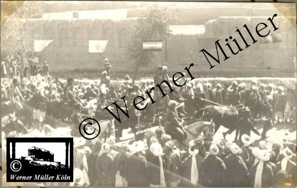 It-i-curban, Batscha-ser-Rau, Foto Wilhelm Rieck , Afghanistan, Darulaman, Darul-Aman, Berlin, 1922, Amanullah, Rieck, Kabul, Tape-Taj-Beg, Maass, Harten, Standke, Plessen, Kandahar, Horten, harten, Bau, Palast, Bazar, Timur Schah, Partschin, Parschin, Teheran, Persien, Iran, aden, Vesuv, Neapel, Bombay, Maass, Bagman, Grobba, Gerber, Burg, wandgem&auml;lde, K&ouml;nigszimmer, Elefantenrennen, B&uuml;nte, Fensterblick, Winter, Reiterverein, Grantham, Suraija, Turmzimmer, Suez, Lyzeum, Schl&uuml;terstr, Berlin, Sancoussi, Potsdam, Schlossd&auml;cher, Schlossdach, Schachpartner, Kupfterd&auml;cher, Kupfterdach, K&ouml;niglich Afghanischen Gesandtschaft, Berlin-Moabit, Alim Khan, Emir von Buchara, Lalander, Thaj Mahal, Agra, Parron, Baron Plessen, Mehl-Bazar, Mehlh&auml;ndler, Obsth&auml;ndler, Zuckerb&auml;cker, Silberschmiede, Habibullah, Bank Ottoman, Pulverfabrik, Uran-Wiederaufbereitungsanlagen, F13, Gallipoli, 