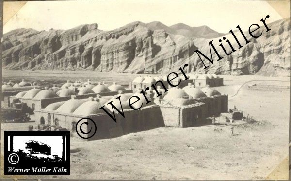 Foto Wilhelm Rieck , Afghanistan, Darulaman, Darul-Aman, Berlin, 1922, Amanullah, Rieck, Kabul, Tape-Taj-Beg, Maass, Harten, Standke, Plessen, Kandahar, Horten, harten, Bau, Palast, Bazar, Timur Schah, Partschin, Parschin, Teheran, Persien, Iran, aden, Vesuv, Neapel, Bombay, Maass, Bagman, Grobba, Gerber, Burg, wandgem&auml;lde, K&ouml;nigszimmer, Elefantenrennen, B&uuml;nte, Fensterblick, Winter, Reiterverein, Grantham, Suraija, Turmzimmer, Suez, Lyzeum, Schl&uuml;terstr, Berlin, Sancoussi, Potsdam, Schlossd&auml;cher, Schlossdach, Schachpartner, Kupfterd&auml;cher, Kupfterdach, K&ouml;niglich Afghanischen Gesandtschaft, Berlin-Moabit, Alim Khan, Emir von Buchara, Lalander, Thaj Mahal, Agra, Parron, Baron Plessen, Mehl-Bazar, Mehlh&auml;ndler, Obsth&auml;ndler, Zuckerb&auml;cker, Silberschmiede, Habibullah, Bank Ottoman, Pulverfabrik, Uran-Wiederaufbereitungsanlagen, F13, Gallipoli, 