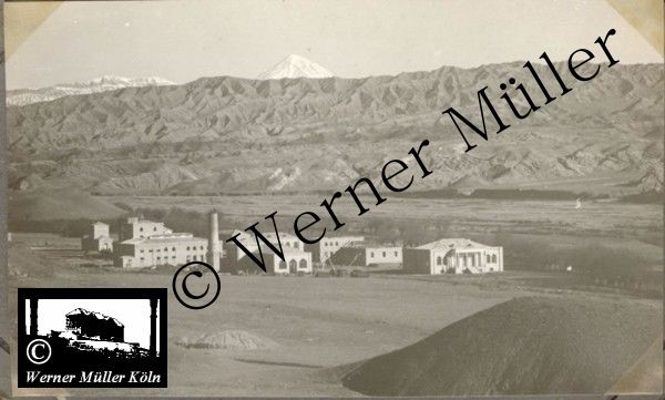 Foto Wilhelm Rieck , Afghanistan, Darulaman, Darul-Aman, Berlin, 1922, Amanullah, Rieck, Kabul, Tape-Taj-Beg, Maass, Harten, Standke, Plessen, Kandahar, Horten, Harten, Bau, Palast, Bazar, Timur Schah, Partschin, Parschin, Teheran, Persien, Iran, aden, Vesuv, Neapel, Bombay, Maass, Bagman, Grobba, Gerber, Burg, wandgem&auml;lde, K&ouml;nigszimmer, Elefantenrennen, B&uuml;nte, Fensterblick, Winter, Reiterverein, Grantham, Suraija, Turmzimmer, Suez, Lyzeum, Schl&uuml;terstr, Berlin, Sancoussi, Potsdam, Schlossd&auml;cher, Schlossdach, Schachpartner, Kupfterd&auml;cher, Kupfterdach, K&ouml;niglich Afghanischen Gesandtschaft, Berlin-Moabit, Alim Khan, Emir von Buchara, Lalander, Thaj Mahal, Agra, Parron, Baron Plessen, Mehl-Bazar, Mehlh&auml;ndler, Obsth&auml;ndler, Zuckerb&auml;cker, Silberschmiede, Habibullah, Bank Ottoman, Pulverfabrik, Uran-Wiederaufbereitungsanlagen, F13, Gallipoli, 