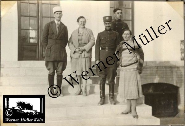 Foto Wilhelm Rieck , Afghanistan, Darulaman, Darul-Aman, Berlin, 1922, Amanullah, Rieck, Kabul, Tape-Taj-Beg, Maass, Harten, Standke, Plessen, Kandahar, Horten, harten, Bau, Palast, Bazar, Timur Schah, Partschin, Parschin, Teheran, Persien, Iran, aden, Vesuv, Neapel, Bombay, Maass, Bagman, Grobba, Gerber, Burg, wandgem&auml;lde, K&ouml;nigszimmer, Elefantenrennen, B&uuml;nte, Fensterblick, Winter, Reiterverein, Grantham, Suraija, Turmzimmer, Suez, Lyzeum, Schl&uuml;terstr, Berlin, Sancoussi, Potsdam, Schlossd&auml;cher, Schlossdach, Schachpartner, Kupfterd&auml;cher, Kupfterdach, K&ouml;niglich Afghanischen Gesandtschaft, Berlin-Moabit, Alim Khan, Emir von Buchara, Lalander, Thaj Mahal, Agra, Parron, Baron Plessen, Mehl-Bazar, Mehlh&auml;ndler, Obsth&auml;ndler, Zuckerb&auml;cker, Silberschmiede, Habibullah, Bank Ottoman, Pulverfabrik, Uran-Wiederaufbereitungsanlagen, F13, Gallipoli, 