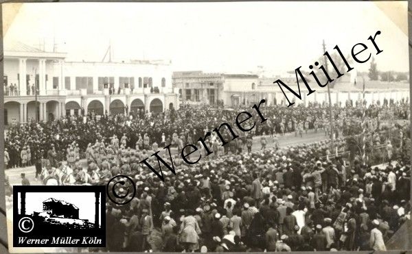 Foto Wilhelm Rieck , Afghanistan, Darulaman, Darul-Aman, Berlin, 1922, Amanullah, Rieck, Kabul, Tape-Taj-Beg, Maass, Harten, Standke, Plessen, Kandahar, Horten, harten, Bau, Palast, Bazar, Timur Schah, Partschin, Parschin, Teheran, Persien, Iran, aden, Vesuv, Neapel, Bombay, Maass, Bagman, Grobba, Gerber, Burg, wandgem&auml;lde, K&ouml;nigszimmer, Elefantenrennen, B&uuml;nte, Fensterblick, Winter, Reiterverein, Grantham, Suraija, Turmzimmer, Suez, Lyzeum, Schl&uuml;terstr, Berlin, Sancoussi, Potsdam, Schlossd&auml;cher, Schlossdach, Schachpartner, Kupfterd&auml;cher, Kupfterdach, K&ouml;niglich Afghanischen Gesandtschaft, Berlin-Moabit, Alim Khan, Emir von Buchara, Lalander, Thaj Mahal, Agra, Parron, Baron Plessen, Mehl-Bazar, Mehlh&auml;ndler, Obsth&auml;ndler, Zuckerb&auml;cker, Silberschmiede, Habibullah, Bank Ottoman, Pulverfabrik, Uran-Wiederaufbereitungsanlagen, F13, Gallipoli, 