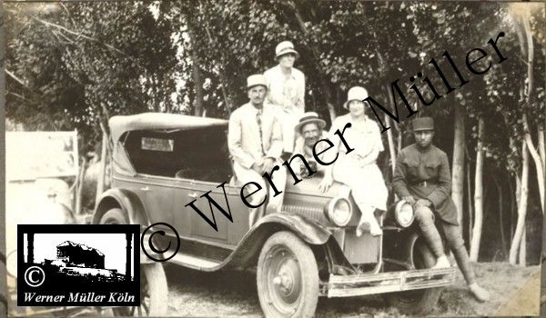 Foto Wilhelm Rieck , Afghanistan, Darulaman, Darul-Aman, Berlin, 1922, Amanullah, Rieck, Kabul, Tape-Taj-Beg, Maass, Harten, Standke, Plessen, Kandahar, Horten, Harten, Bau, Palast, Bazar, Timur Schah, Partschin, Parschin, Teheran, Persien, Iran, aden, Vesuv, Neapel, Bombay, Maass, Bagman, Grobba, Gerber, Burg, wandgem&auml;lde, K&ouml;nigszimmer, Elefantenrennen, B&uuml;nte, Fensterblick, Winter, Reiterverein, Grantham, Suraija, Turmzimmer, Suez, Lyzeum, Schl&uuml;terstr, Berlin, Sancoussi, Potsdam, Schlossd&auml;cher, Schlossdach, Schachpartner, Kupfterd&auml;cher, Kupfterdach, K&ouml;niglich Afghanischen Gesandtschaft, Berlin-Moabit, Alim Khan, Emir von Buchara, Lalander, Thaj Mahal, Agra, Parron, Baron Plessen, Mehl-Bazar, Mehlh&auml;ndler, Obsth&auml;ndler, Zuckerb&auml;cker, Silberschmiede, Habibullah, Bank Ottoman, Pulverfabrik, Uran-Wiederaufbereitungsanlagen, F13, Gallipoli, 